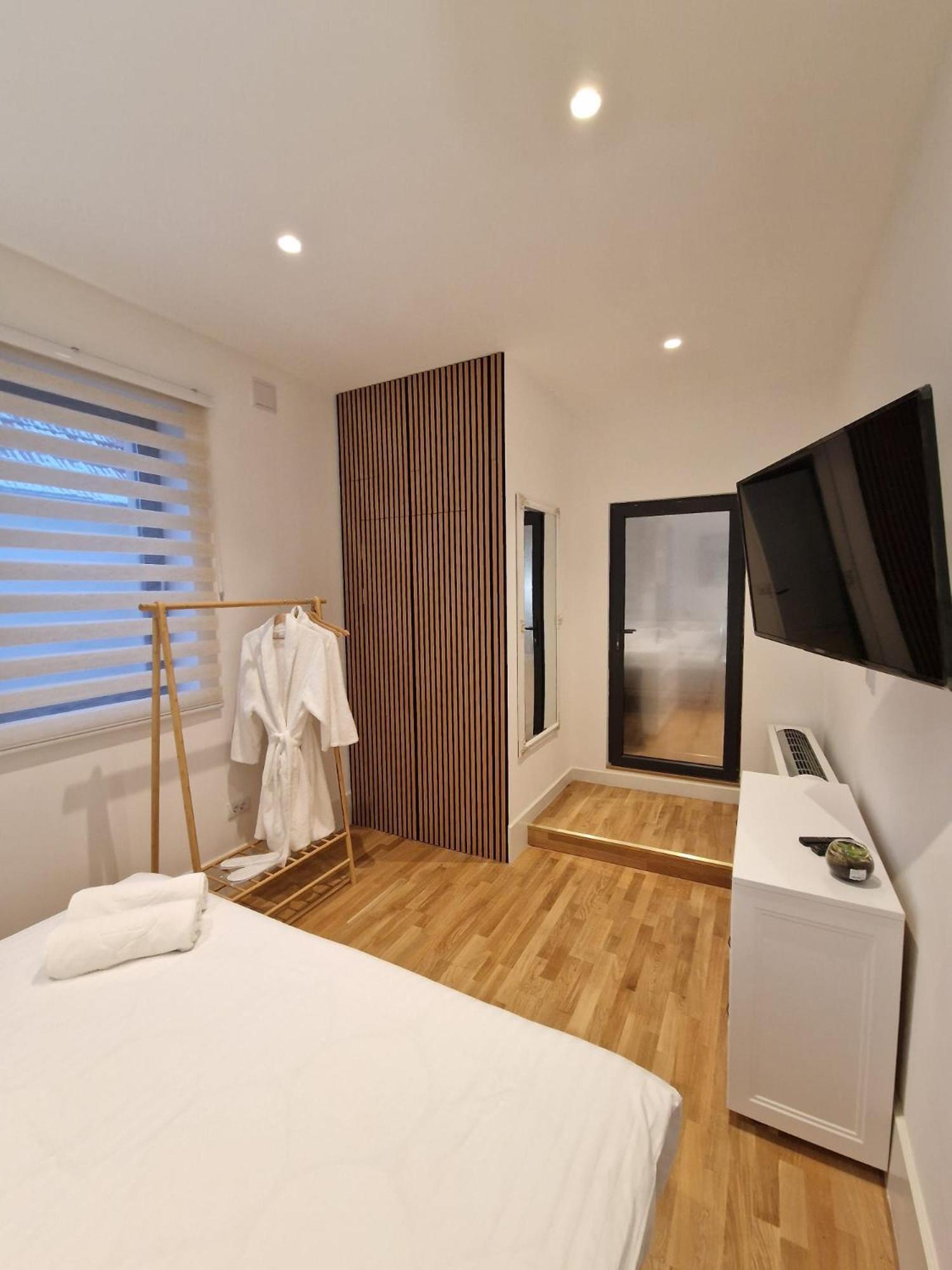 브라쇼브 Rokebea Luxury 아파트 외부 사진